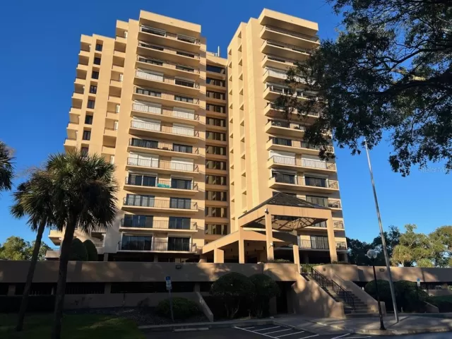 MLS: O6080217 Condo For Sale