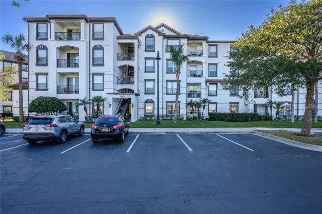 MLS: O6080405 Condo For Sale