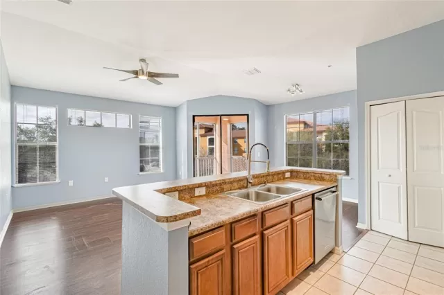 MLS: O6081603 Condo For Sale