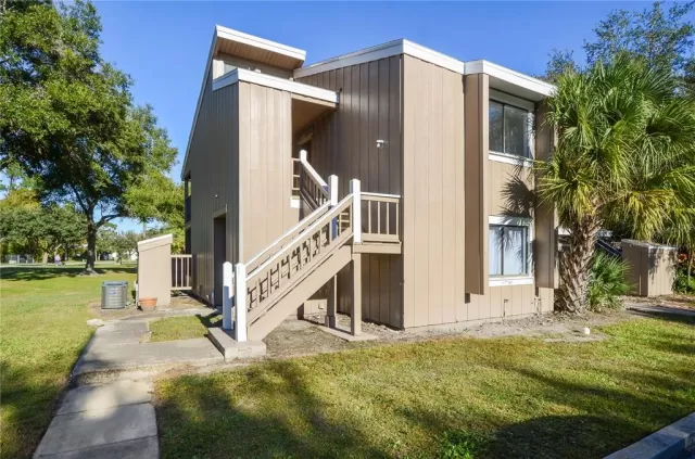 MLS: O6082497 Condo For Sale