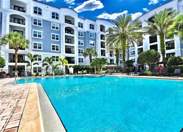 MLS: O6082627 Condo For Sale