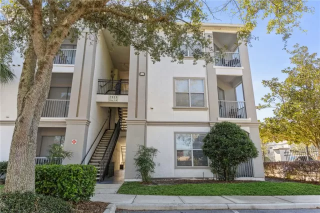 MLS: O6082913 Condo For Sale