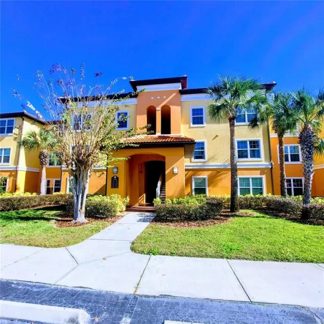 MLS: O6083236 Condo For Sale
