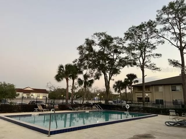 MLS: O6083487 Condo For Sale