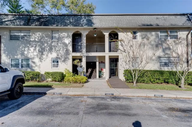 MLS: O6083808 Condo For Sale