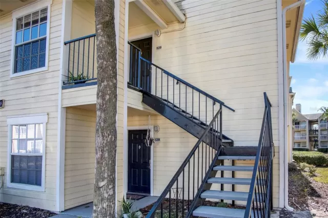 MLS: O6083890 Condo For Sale