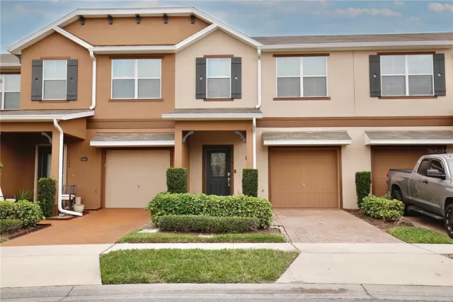 MLS: O6084005 Condo For Sale