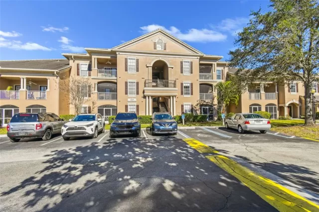 MLS: O6084141 Condo For Sale