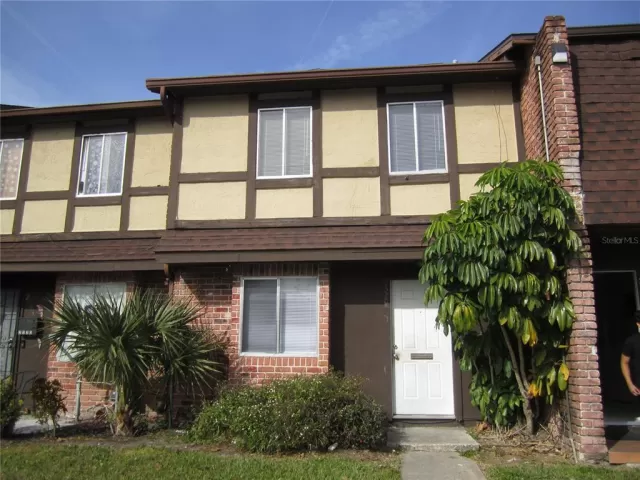 MLS: O6084492 Condo For Sale