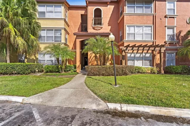 MLS: O6084522 Condo For Sale