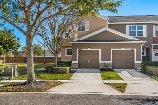 MLS: O6084598 Condo For Sale