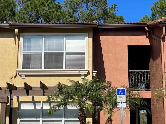 MLS: O6085243 Condo For Sale