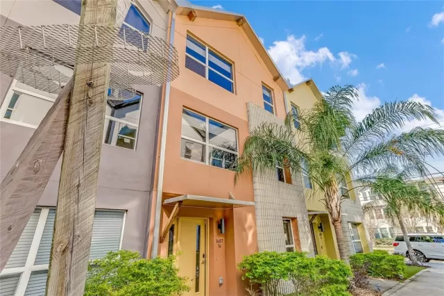 MLS: O6085252 Condo For Sale