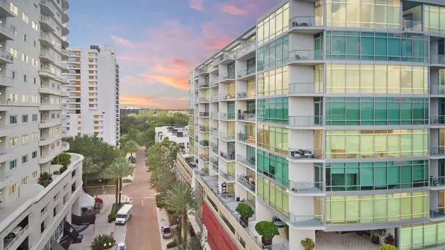 MLS: O6085385 Condo For Sale