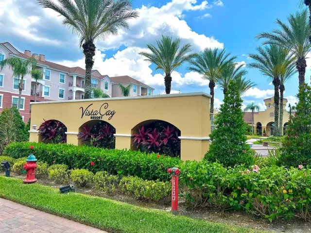 MLS: O6085714 Condo For Sale