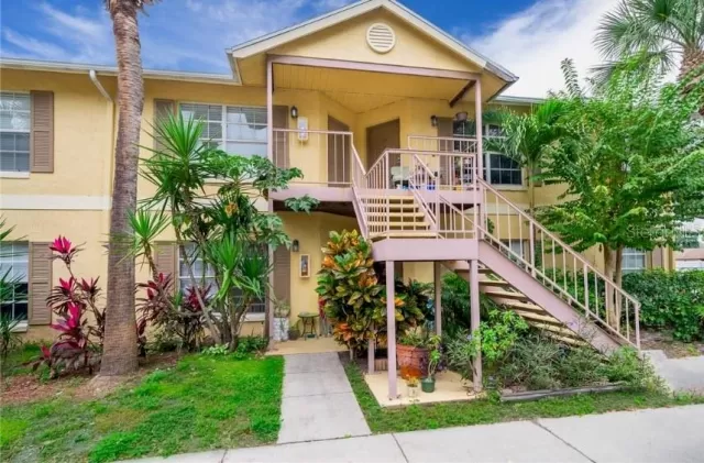 MLS: O6086514 Condo For Sale