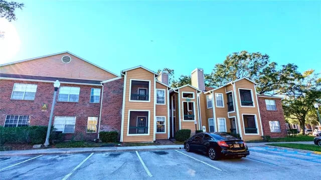 MLS: O6086857 Condo For Sale