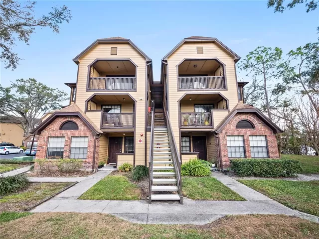 MLS: O6087088 Condo For Sale