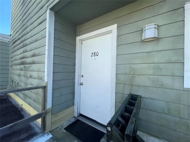 MLS: O6088130 Condo For Sale