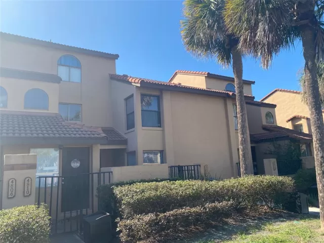 MLS: O6088241 Condo For Sale