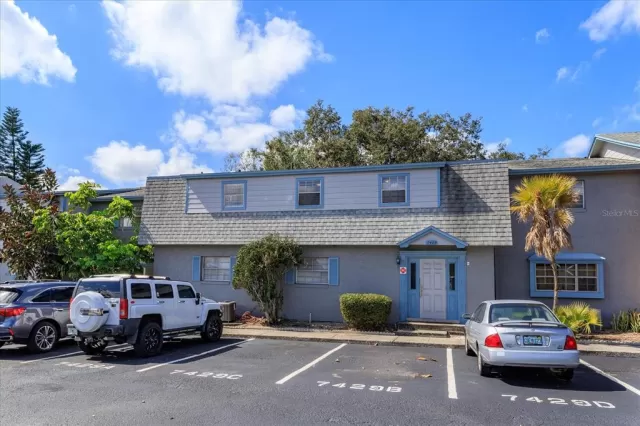 MLS: O6088557 Condo For Sale