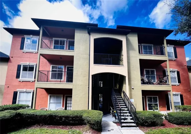 MLS: O6088995 Condo For Sale