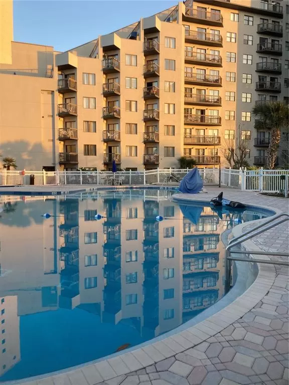 MLS: O6089243 Condo For Sale
