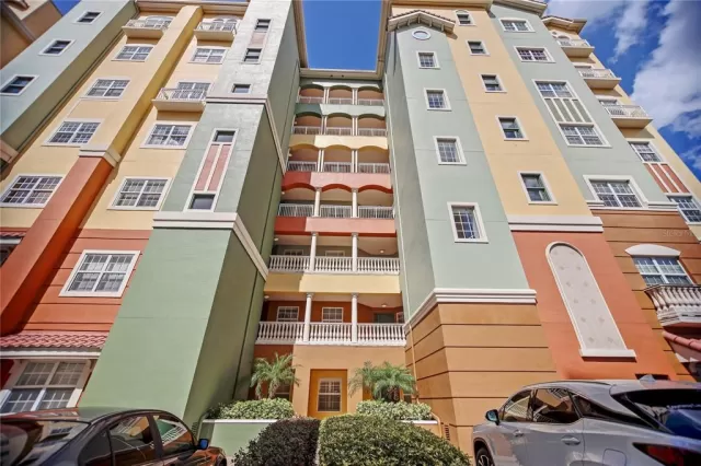 MLS: O6089357 Condo For Sale