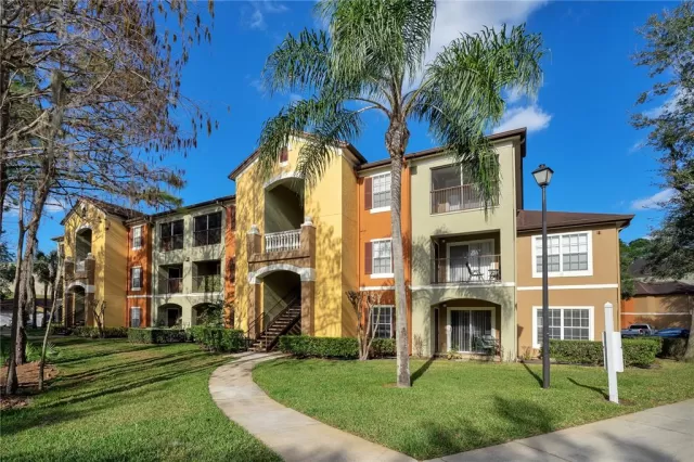 MLS: O6089571 Condo For Sale