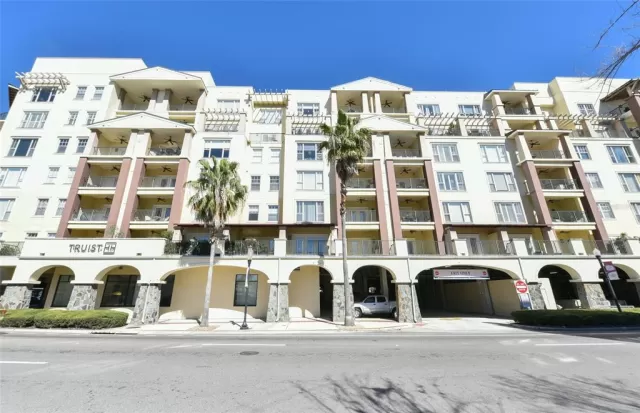 MLS: O6089643 Condo For Sale