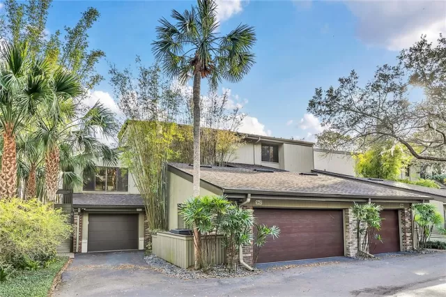 MLS: O6089761 Condo For Sale