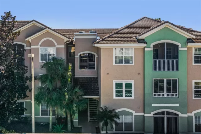 MLS: O6089949 Condo For Sale