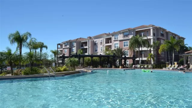 MLS: O6090184 Condo For Sale