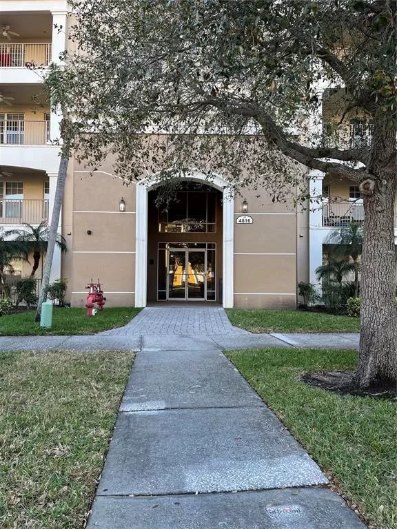 MLS: O6090619 Condo For Sale