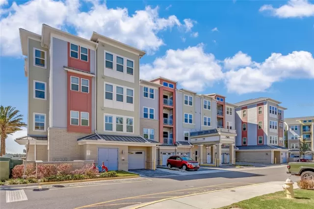 MLS: O6090772 Condo For Sale