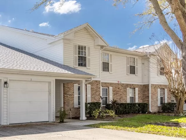 MLS: O6090827 Condo For Sale