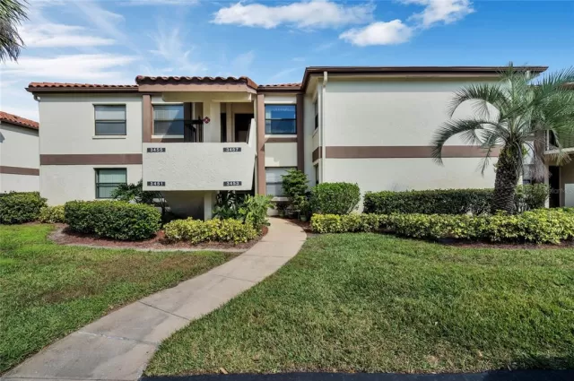 MLS: O6091443 Condo For Sale