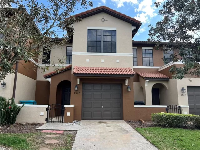 MLS: O6091644 Condo For Sale