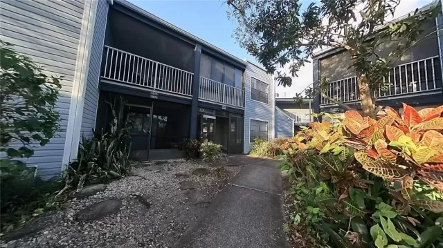 MLS: O6091785 Condo For Sale