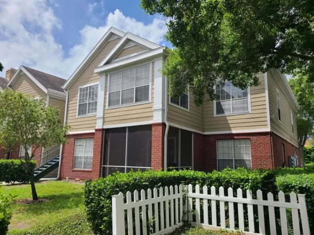 MLS: O6092540 Condo For Sale