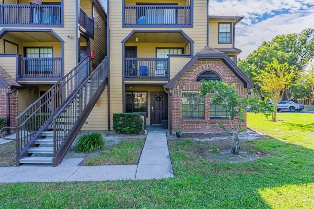 MLS: O6093243 Condo For Sale