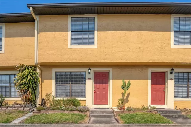 MLS: O6093614 Condo For Sale