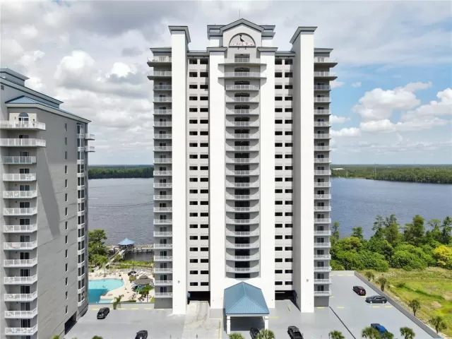 MLS: O6093683 Condo For Sale