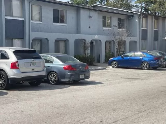 MLS: O6093944 Condo For Sale