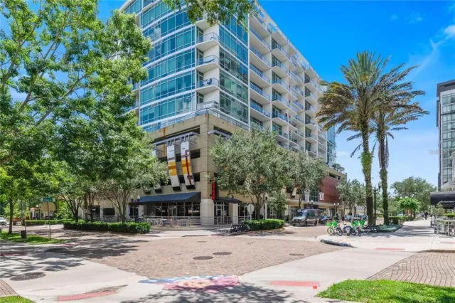 MLS: O6094352 Condo For Sale