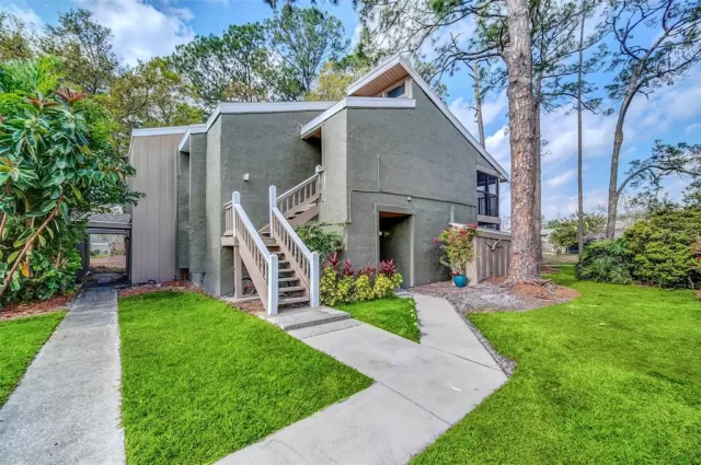 MLS: O6094727 Condo For Sale