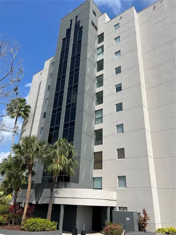 MLS: O6094956 Condo For Sale