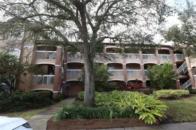 MLS: O6095124 Condo For Sale