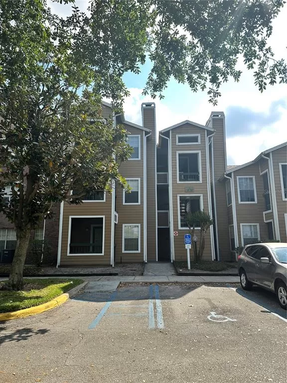 MLS: O6095138 Condo For Sale