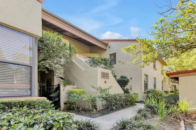 MLS: O6095750 Condo For Sale